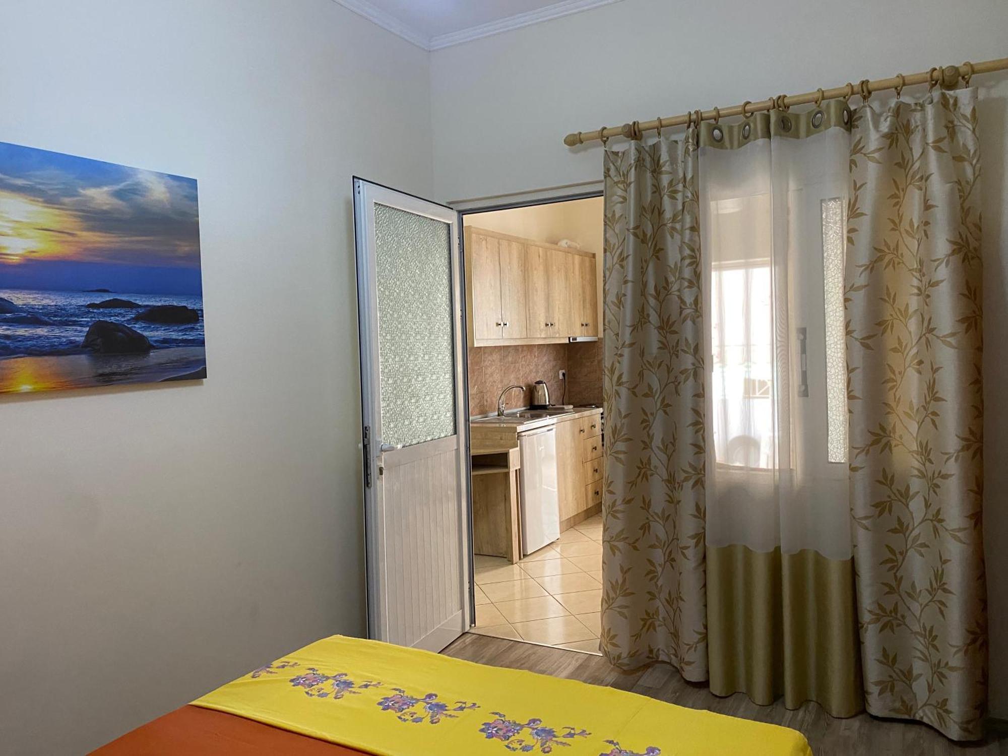 Vila Xhani Apartment Sarande Ngoại thất bức ảnh